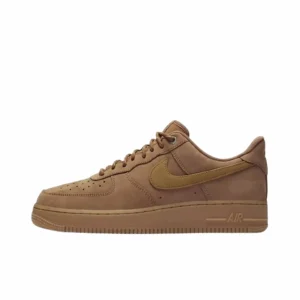 Classic Nike Air Force 1 Low Sneakers