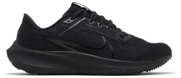 Nike Pegasus 40 running shoes DV3853-002
