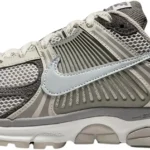 Nike Vomero 5 running shoes