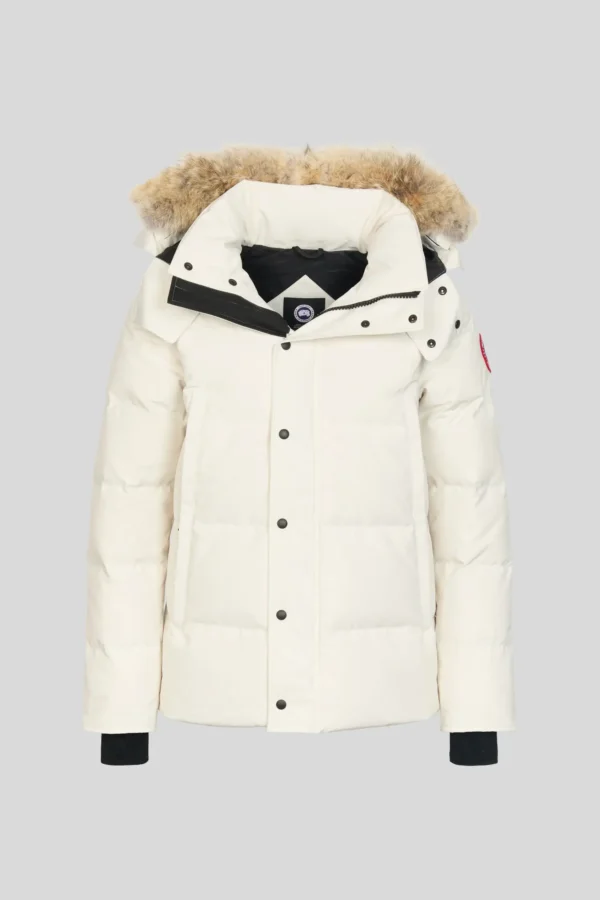 Canada Goose Wyndham down jacket, winter warmth.