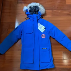 Canada Goose Kids Down Jacket, warm and cozy.