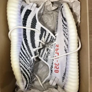 adidas Yeezy Boost 350 V2 Sky Blue Sneakers